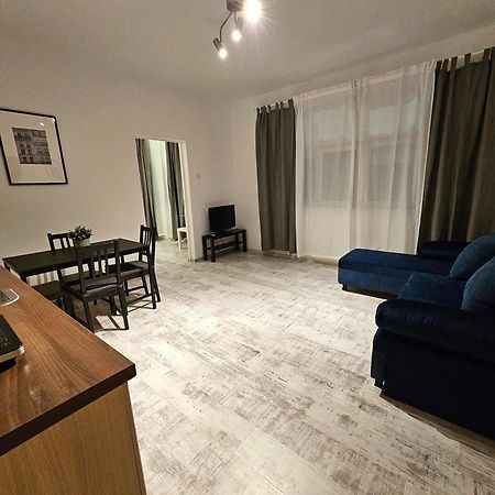 Color Apartments Old Town Center Bukareszt Zewnętrze zdjęcie