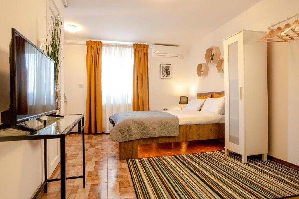 Color Apartments Old Town Center Bukareszt Zewnętrze zdjęcie