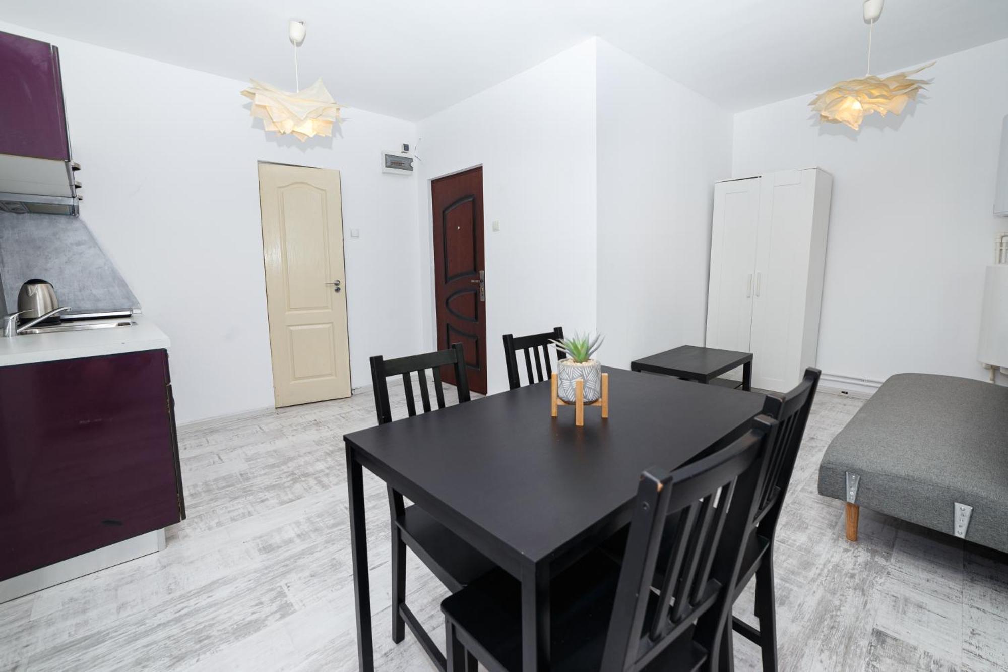 Color Apartments Old Town Center Bukareszt Zewnętrze zdjęcie