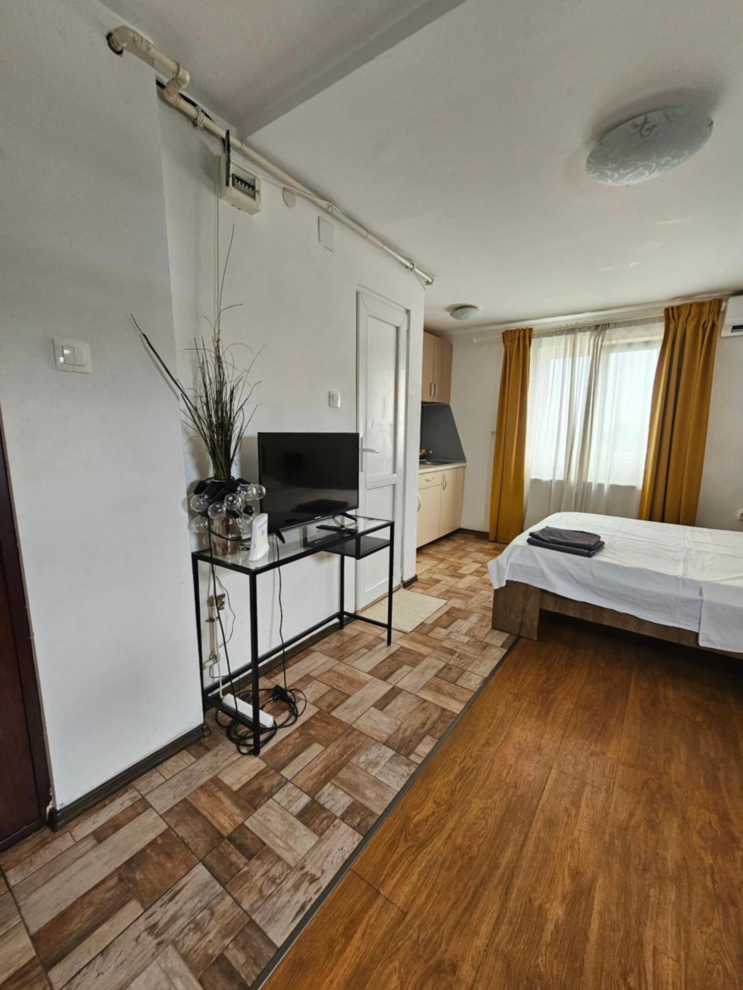 Color Apartments Old Town Center Bukareszt Zewnętrze zdjęcie