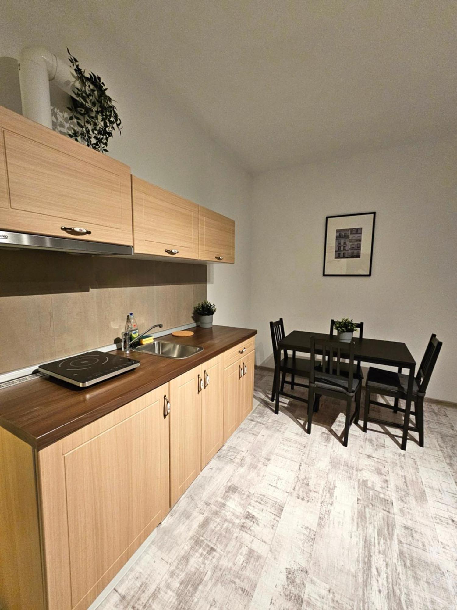 Color Apartments Old Town Center Bukareszt Zewnętrze zdjęcie