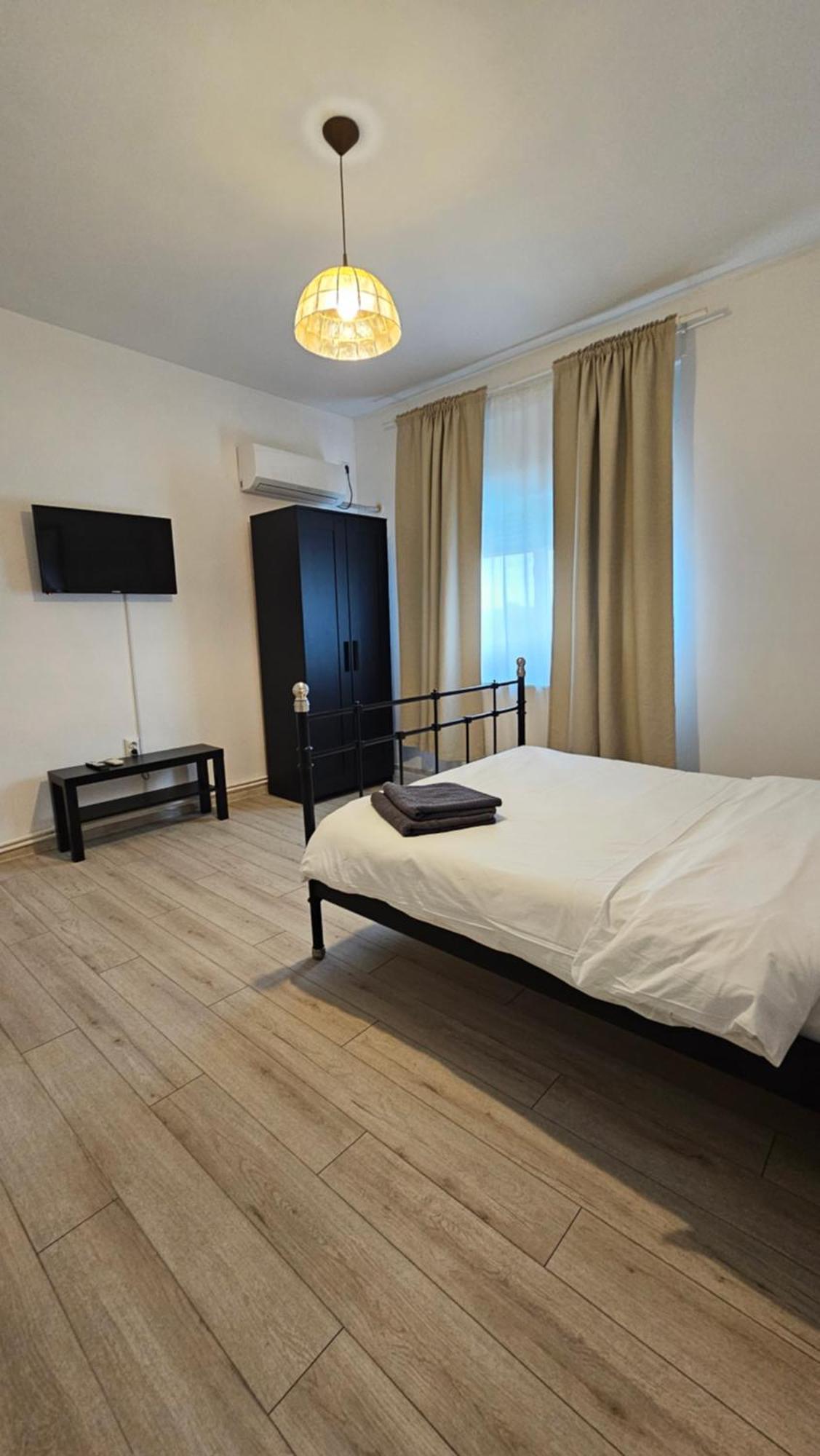 Color Apartments Old Town Center Bukareszt Zewnętrze zdjęcie