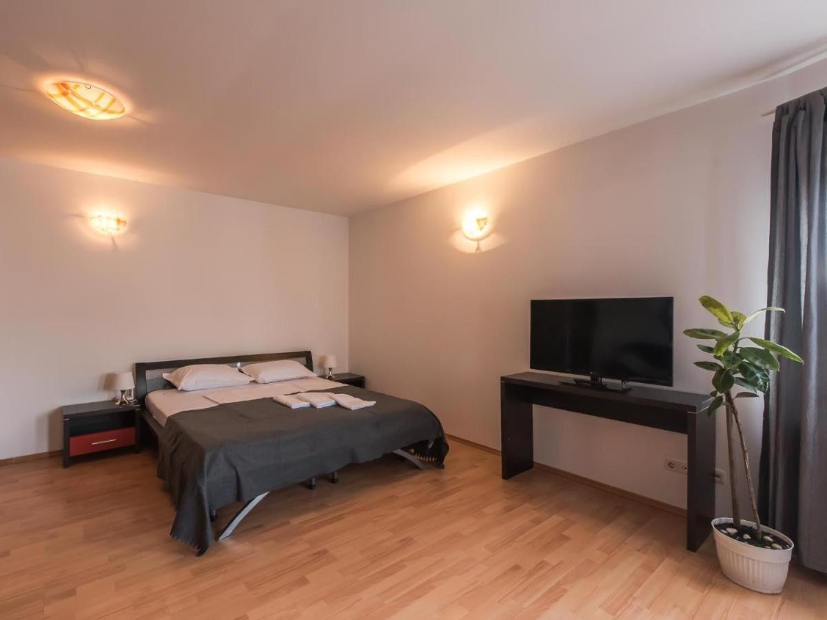Color Apartments Old Town Center Bukareszt Zewnętrze zdjęcie