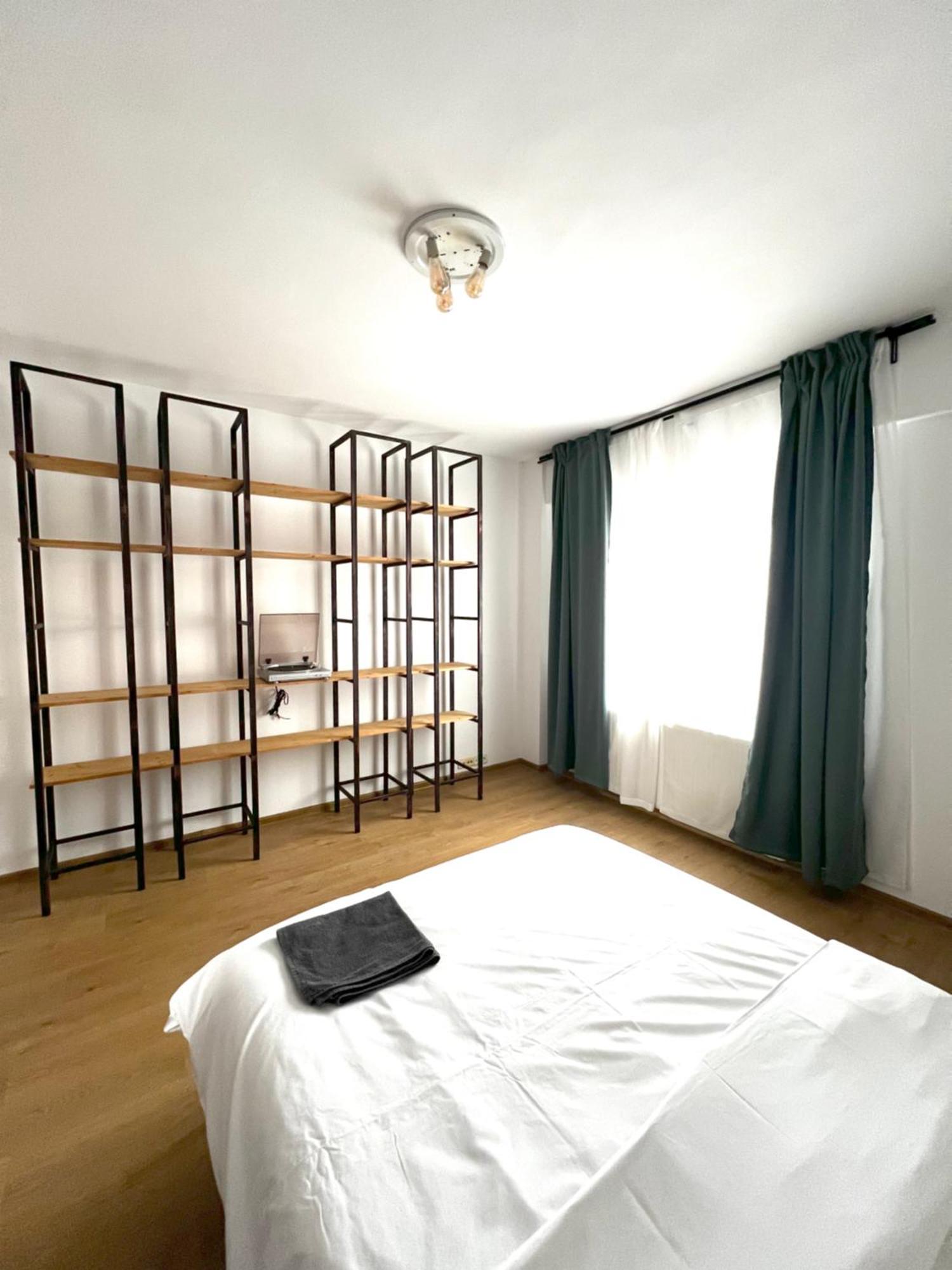 Color Apartments Old Town Center Bukareszt Zewnętrze zdjęcie