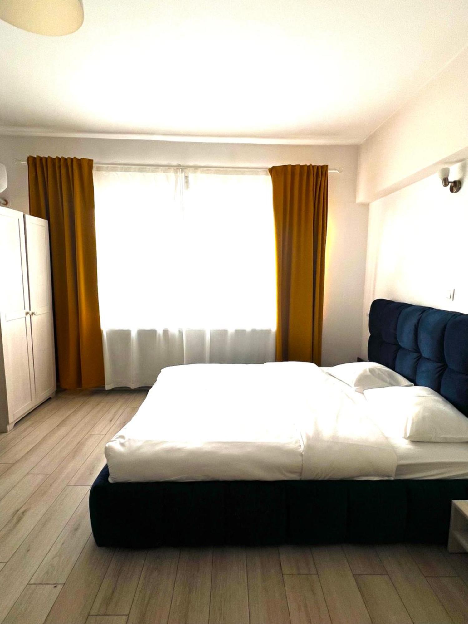 Color Apartments Old Town Center Bukareszt Zewnętrze zdjęcie